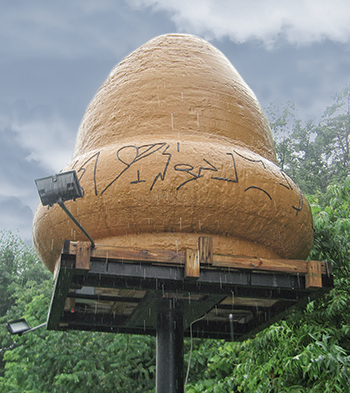 Die Glocke przypominało z wyglądu obiekt UFO, który w 1965 r. rozbił się w Kecksburgu (USA). Zdaniem niektórych, Amerykanie mogli po wojnie eksperymentować z tajnymi technologiami nazistów. Fot. Ryright. CC BY-SA 3.0/Wikimedia Commons